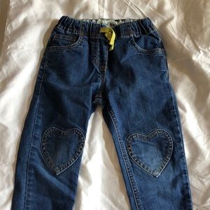 Mini Boden Heart Patch Jeans, Girls Size 3T